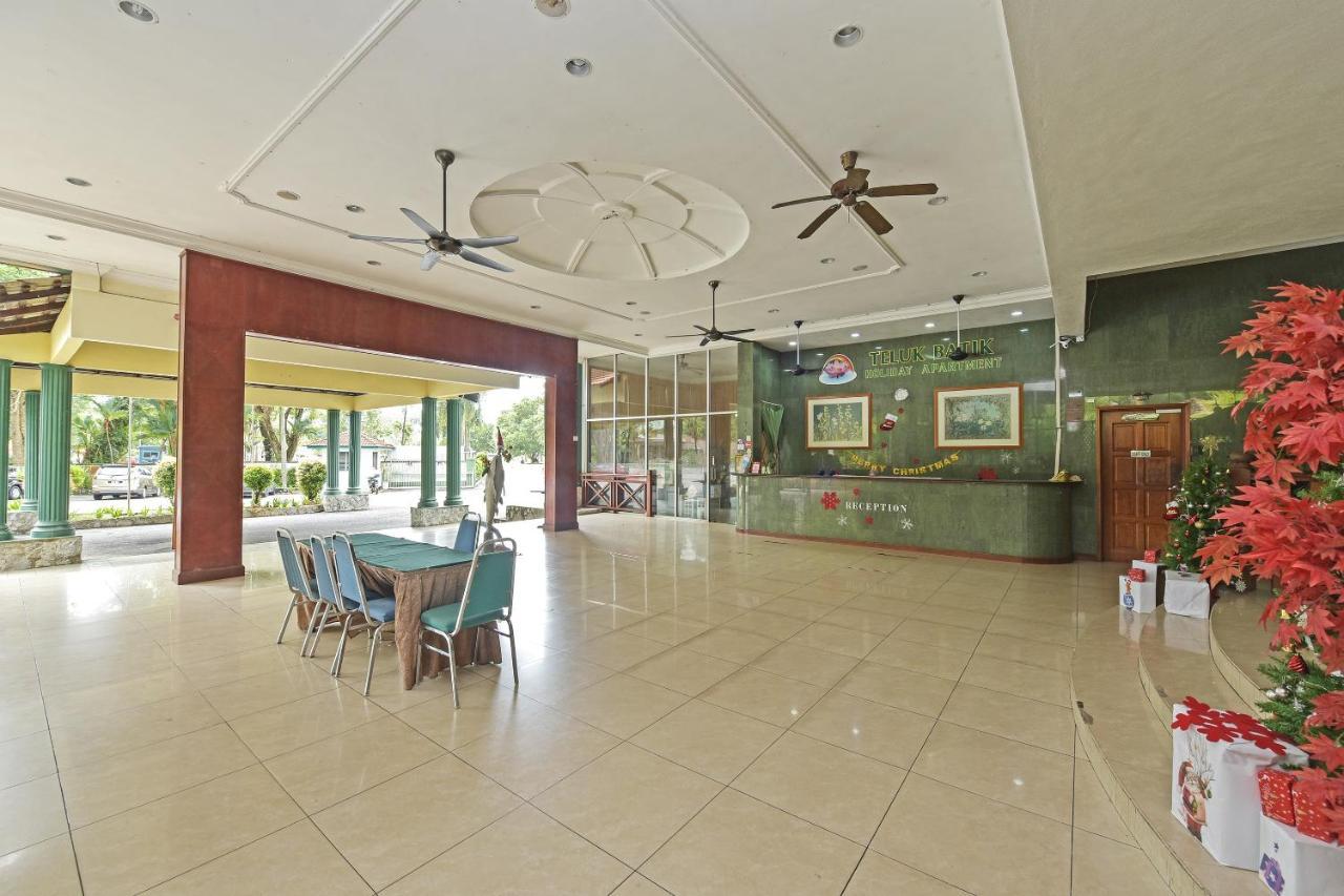 Oyo Home 90700 Teluk Batik Holiday Apartment Kampong Telok Batu Экстерьер фото